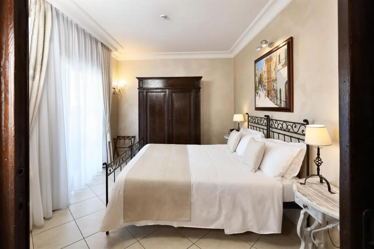 Villa Angela Taormina 4*,